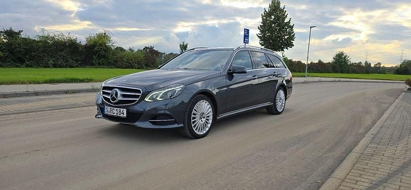 Gebraucht Mercedes E300 Avantgarde 231 PS (169 kW) 2015 Grau Kombi