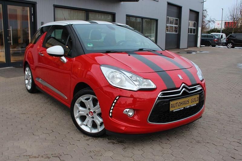 Gebraucht Citroën DS3 Chic 95 PS (69 kW) 2012 Rot Kleinwagen