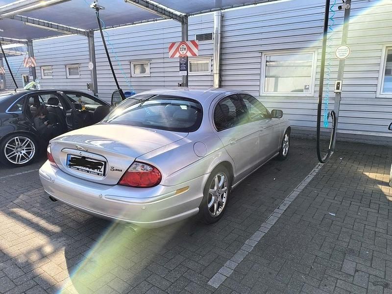 Silber Gebraucht 2000 Jaguar S-Type Executive Limousine | 3.950 € (Fairer Preis) - Bild 1/4