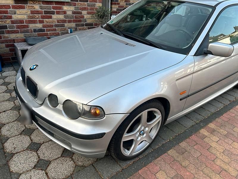Gebraucht BMW 316 116 PS (85 kW) 2004 Silber Coupé