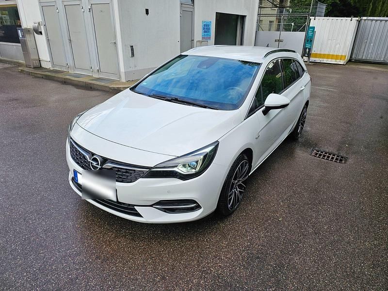 Weiß Gebraucht 2020 Opel Astra Elegance Kombi | 12.250 € (Fairer Preis) - Bild 1/4