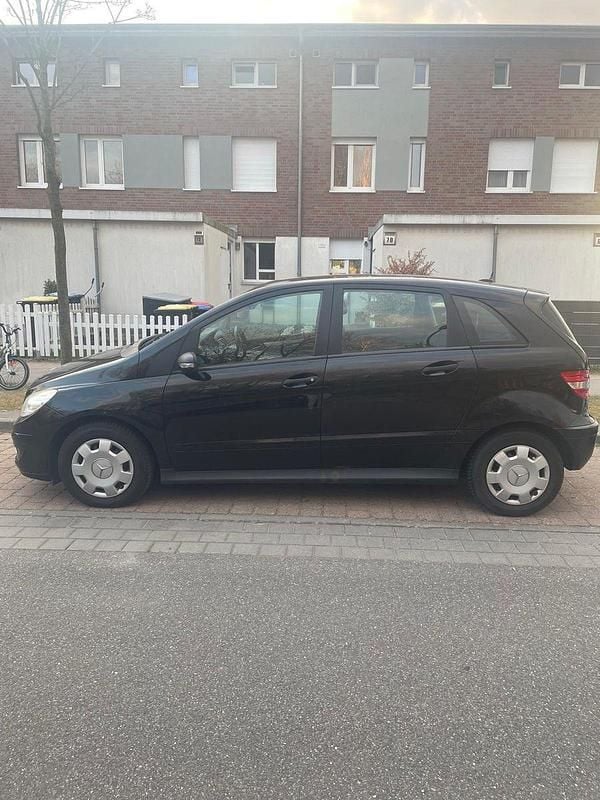 Gebraucht Mercedes B150 95 PS (69 kW) 2007 Schwarz Van / Kleinbus