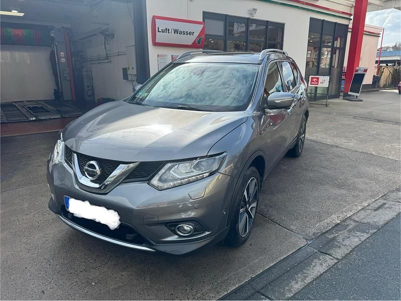 Gebraucht Nissan X-Trail 131 PS (96 kW) 2015 Grau SUV