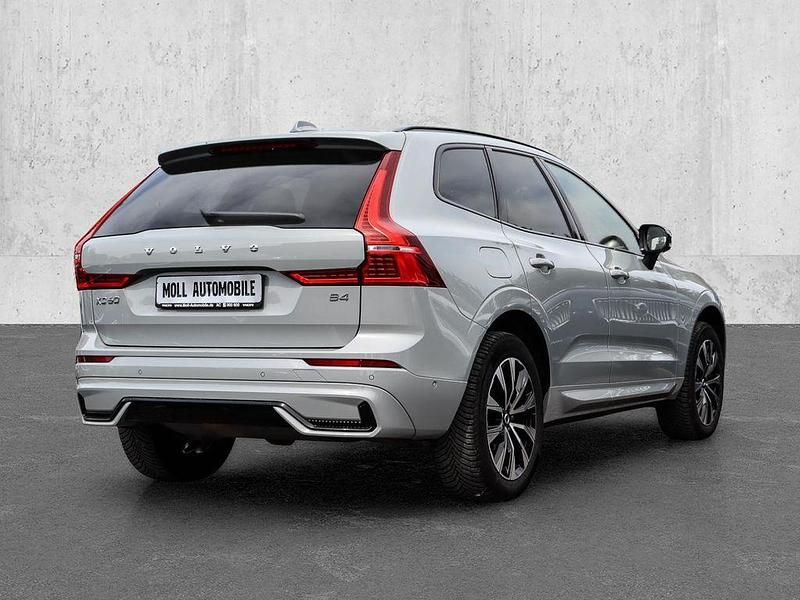 Gebraucht Volvo XC60 Plus 197 PS (144 kW) 2024 Vapour grey / metallic SUV
