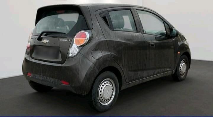 Second-hand Chevrolet Spark 65 CP (47 kW) 2011 Maro Hatchback