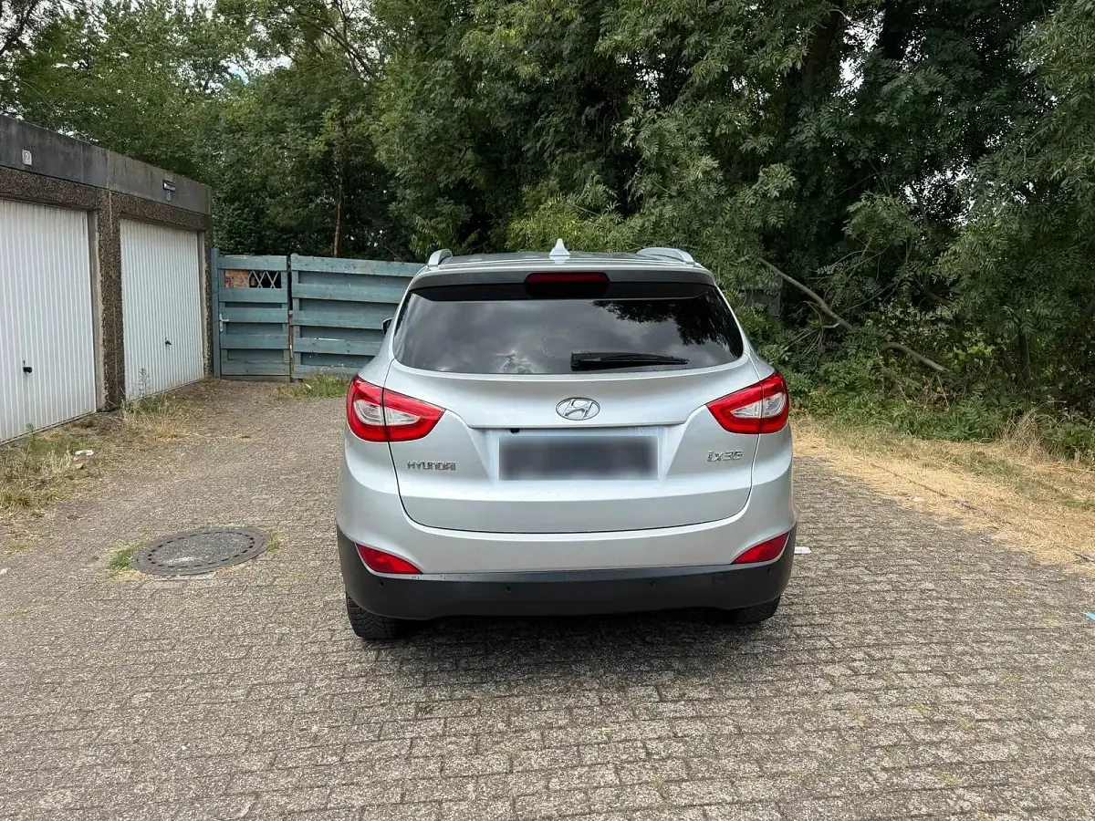 Gebraucht Hyundai ix35 135 PS (99 kW) 2015 Silber SUV