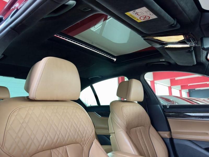 Gebraucht BMW 750 M Sport 449 PS (330 kW) 2016 Schwarz Limousine