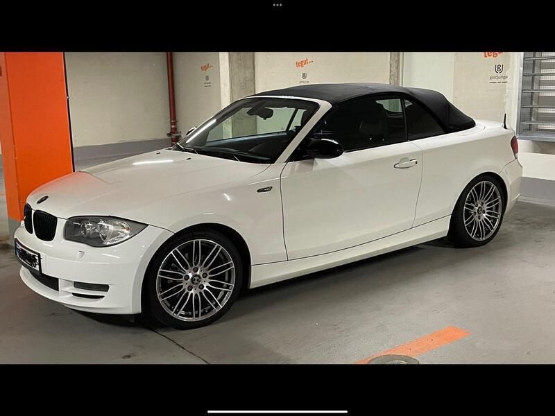 Weiß Gebraucht 2008 BMW 125 Cabriolet Performance Cabrio | 12.500 € (Teuer) - Bild 1/4