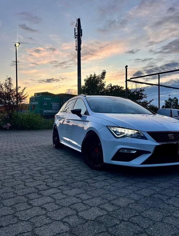 Gebraucht Seat Leon ST 4Drive 300 PS (220 kW) 2018 Weiß Kombi