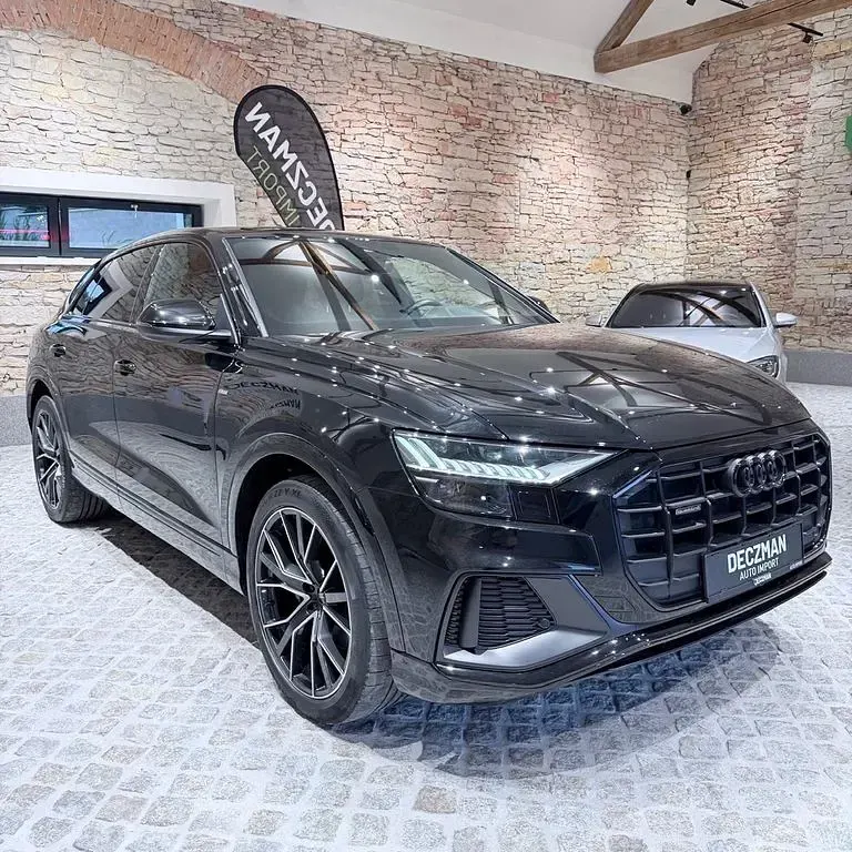 Gebraucht Audi Q8 Sport 286 PS (210 kW) 2023 Schwarz SUV