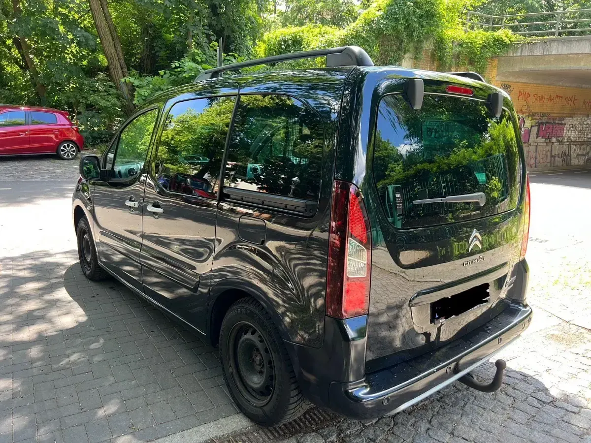 Gebraucht Citroën e-Berlingo SELECTION 120 PS (88 kW) 2015 Schwarz Kombi