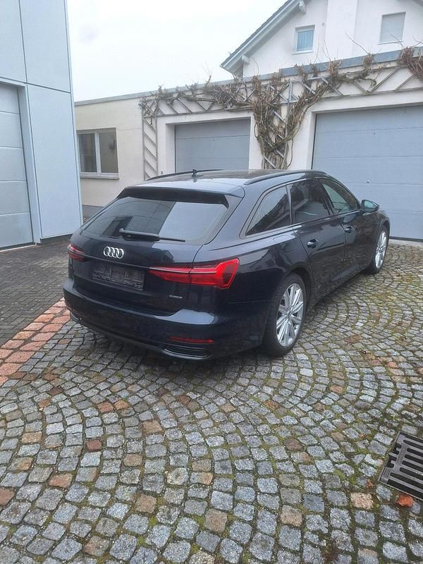 Gebraucht Audi A6 231 PS (169 kW) 2019 Blau Kombi