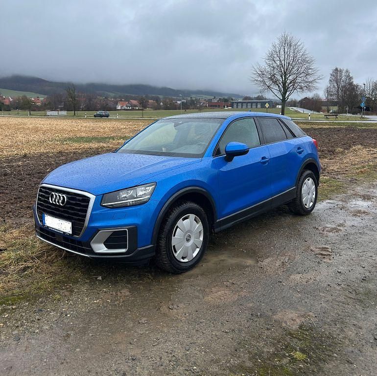 Gebraucht Audi Q2 Design 116 PS (85 kW) 2018 Blau SUV