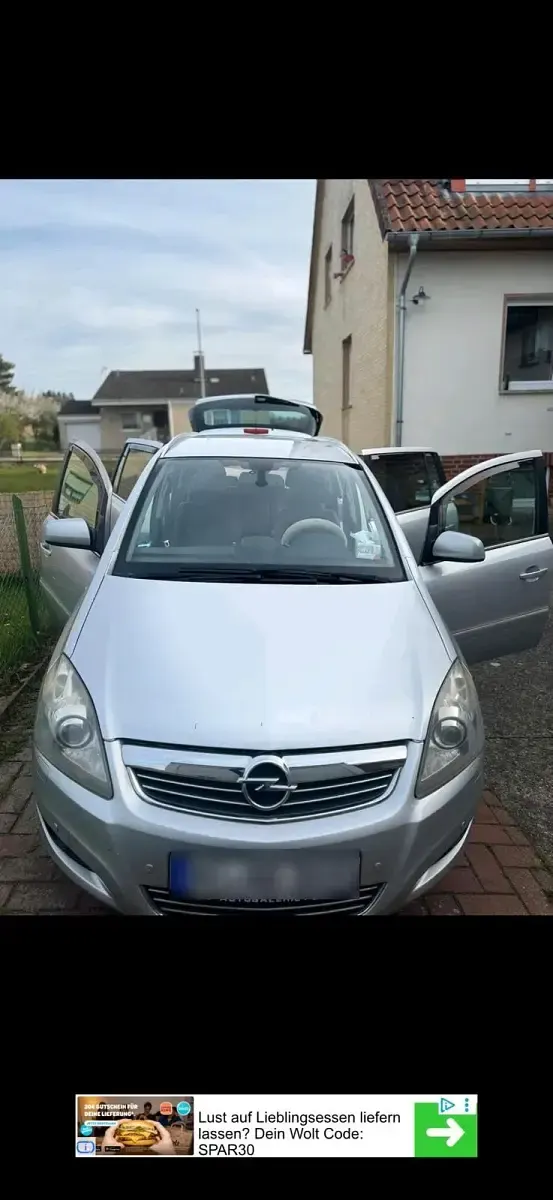 Gebraucht Opel Zafira 125 PS (91 kW) 2010 Silber Van / Kleinbus