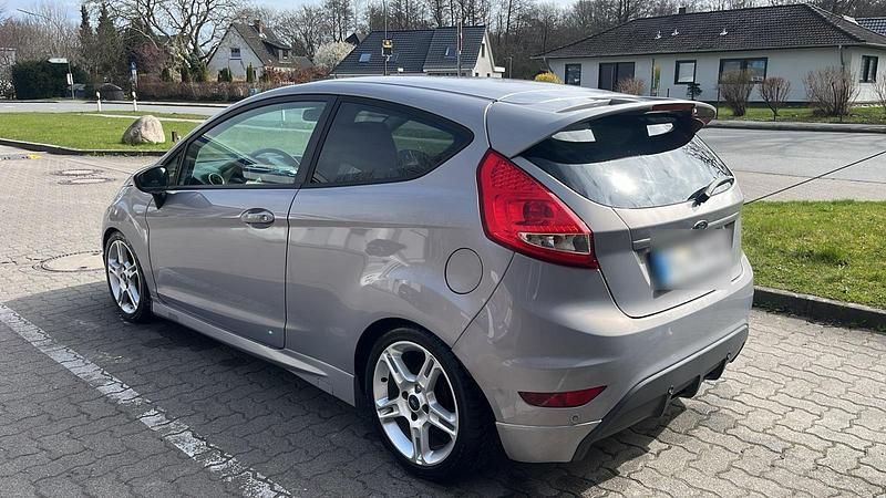Gebraucht Ford Fiesta ST 92 PS (67 kW) 2010 Grau Kleinwagen
