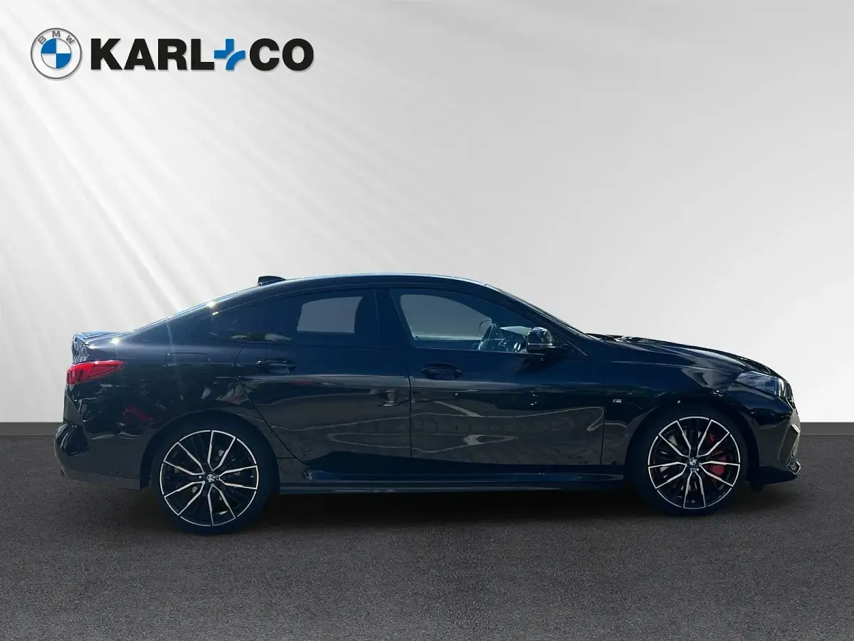 Gebraucht BMW 220 Gran Coupé Performance 178 PS (130 kW) 2024 Black sapphire metallic (schwarz) Coupé