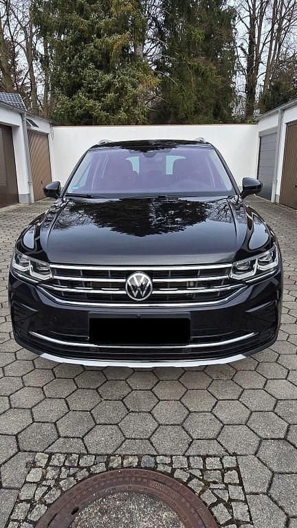 Usata VW Tiguan Elegance 150 CV (110 kW) 2021 Nero SUV