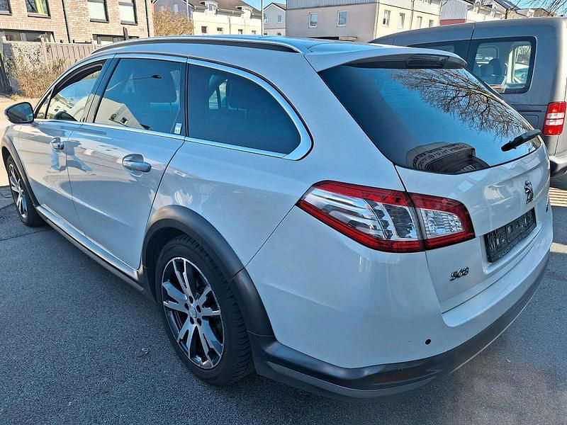 Gebraucht Peugeot 508 RXH 163 PS (119 kW) 2013 Weiß Kombi