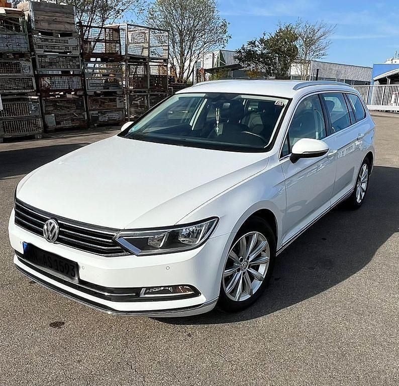 Gebraucht VW Passat Comfortline 150 PS (110 kW) 2016 Weiß Kombi