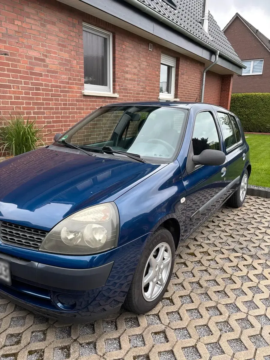 Gebraucht Renault Clio II 75 PS (55 kW) 2003 Blau Kleinwagen