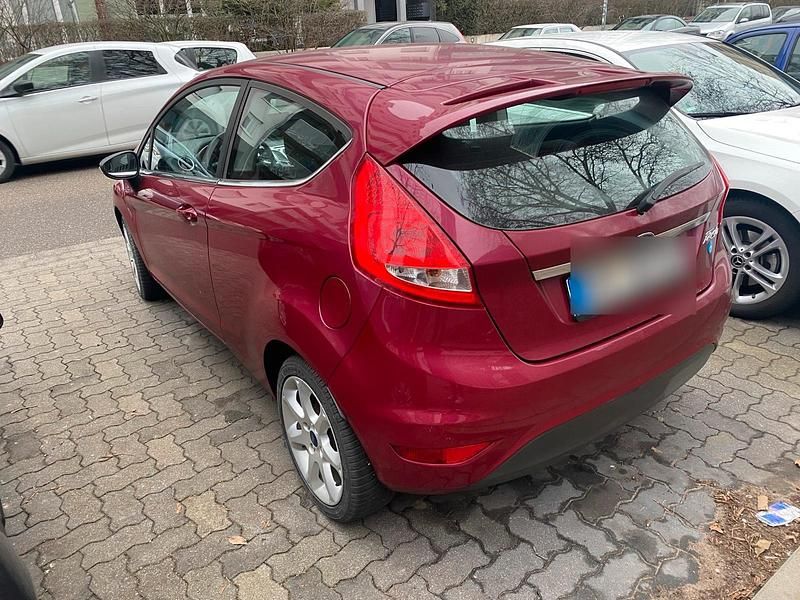 Gebraucht Ford Fiesta 82 PS (60 kW) 2009 Andere farben Kleinwagen