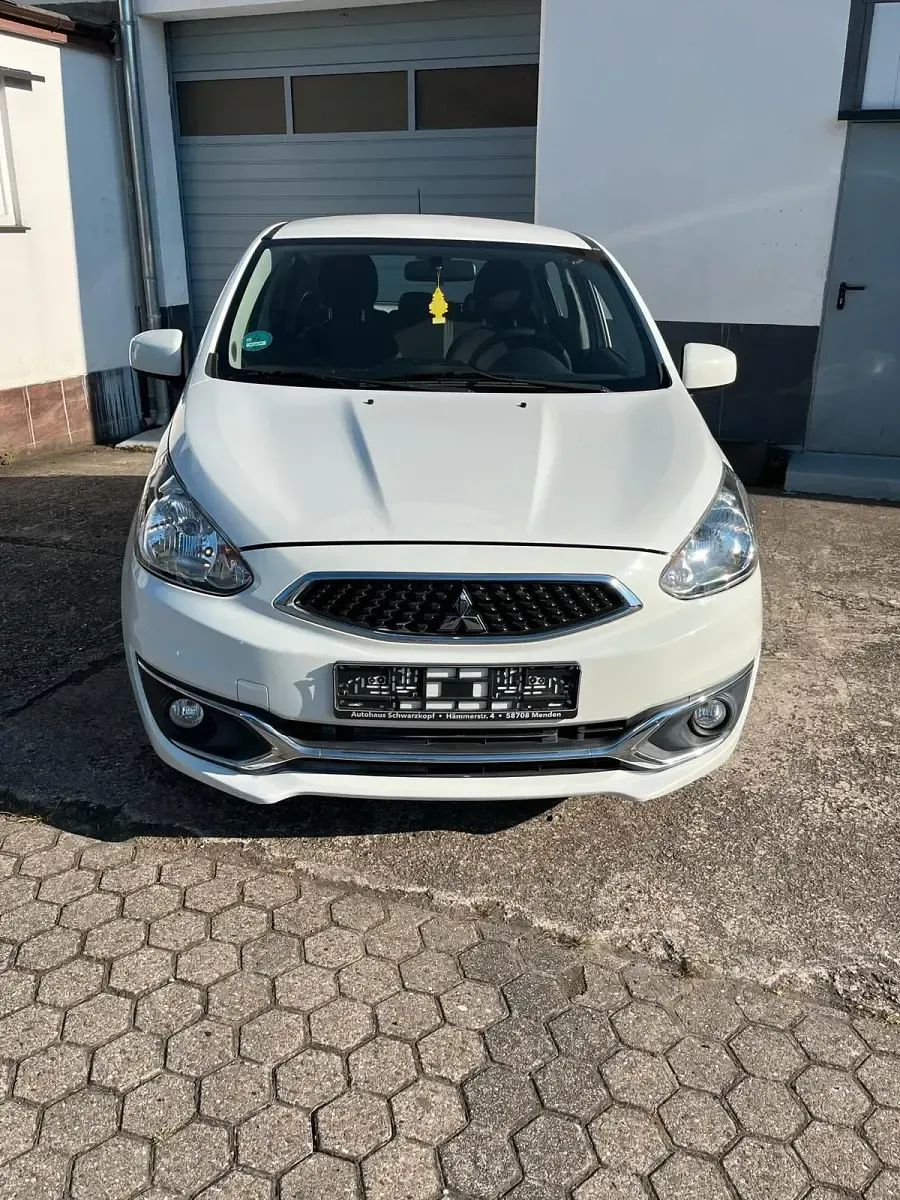 Gebraucht Mitsubishi Space Star 70 PS (51 kW) 2017 Weiß Kleinwagen