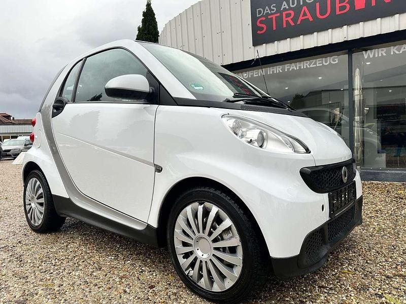 Weiß Gebraucht 2013 Smart ForTwo Coupé Coupé | 4.990 € (Fairer Preis) - Bild 1/4