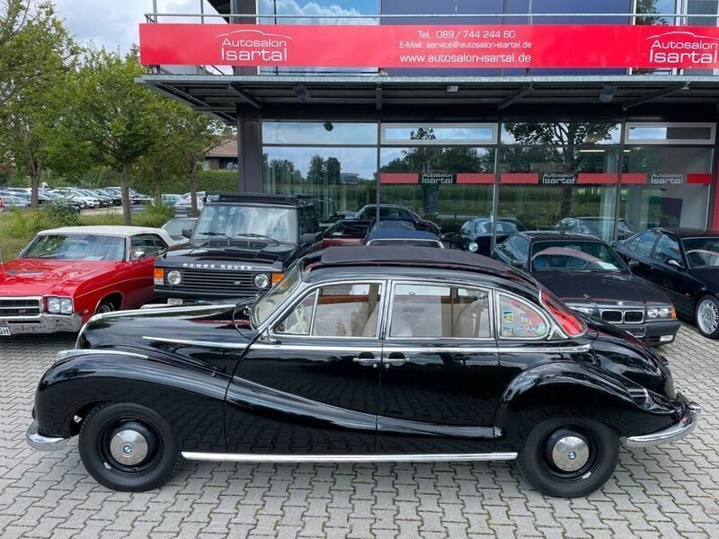 Schwarz Gebraucht 1961 BMW 502 Limousine | 39.900 € - Bild 1/4