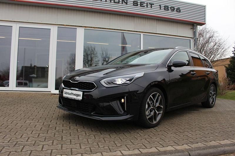 Gebraucht Kia Ceed GT GT 160 PS (117 kW) 2021 Schwarz Limousine