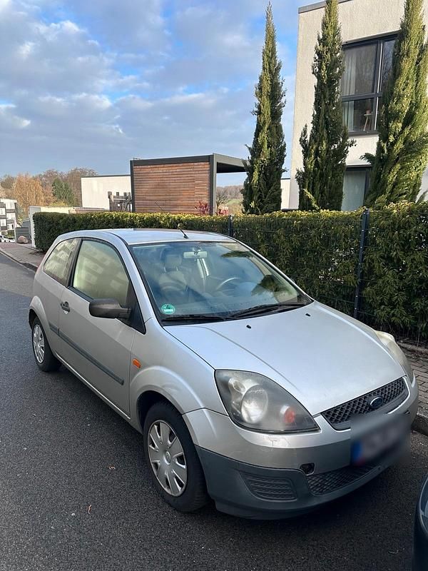 Gebraucht Ford Fiesta 60 PS (44 kW) 2006 Silber Kleinwagen