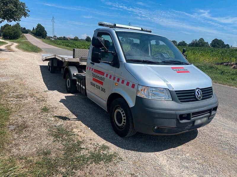 Gebraucht VW T5 130 PS (95 kW) 2006 Grau Van