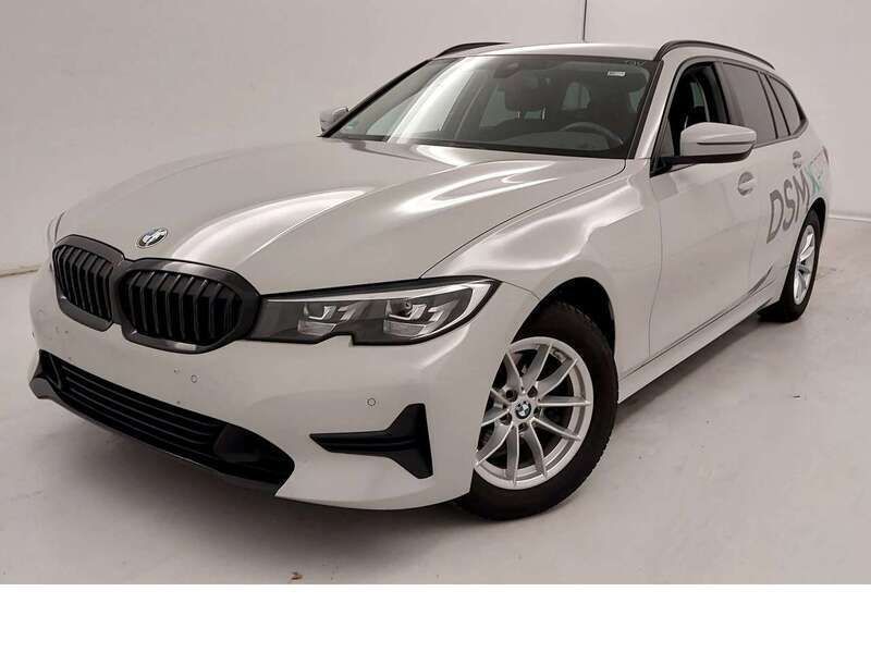 Schwarz 2 Gebraucht 2021 BMW 318 Advantage Kombi | 24.780 € (Guter Preis) - Bild 1/4