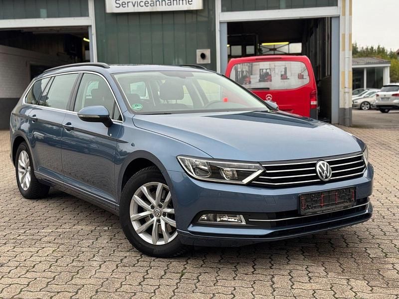 Gebraucht VW Passat 150 PS (110 kW) 2015 Blau Kombi