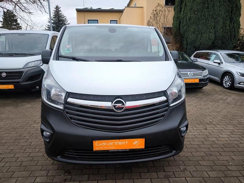 Gebraucht Opel Vivaro 120 PS (88 kW) 2020 Weiß Van / Kleinbus