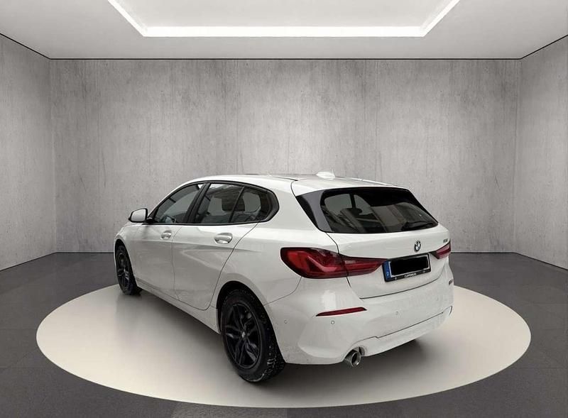 Gebraucht BMW 118 Advantage 136 PS (100 kW) 2023 Weiß Kleinwagen