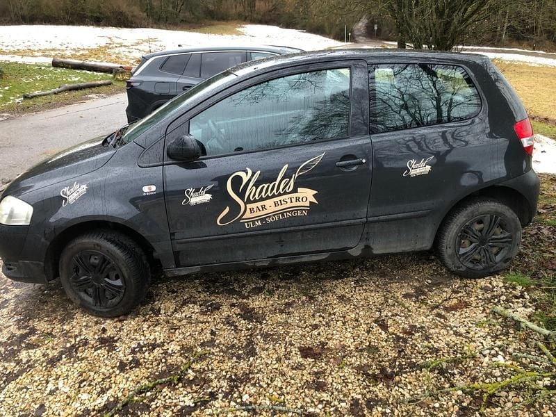 Gebraucht VW Fox 69 PS (50 kW) 2006 Blau Kleinwagen