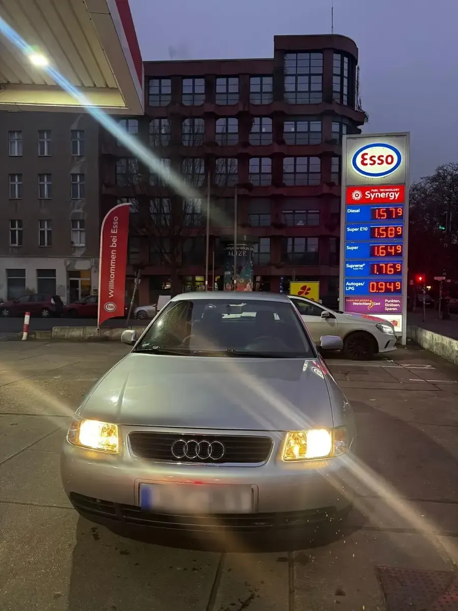 Gebraucht Audi A3 180 PS (132 kW) 1999 Silber Kleinwagen
