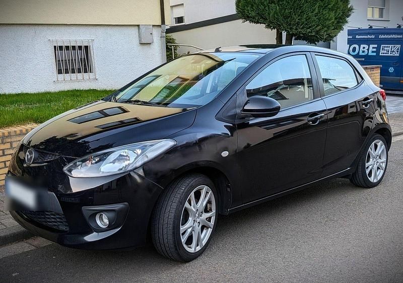 Gebraucht Mazda 2 Dynamic 90 PS (66 kW) 2010 Schwarz Kleinwagen
