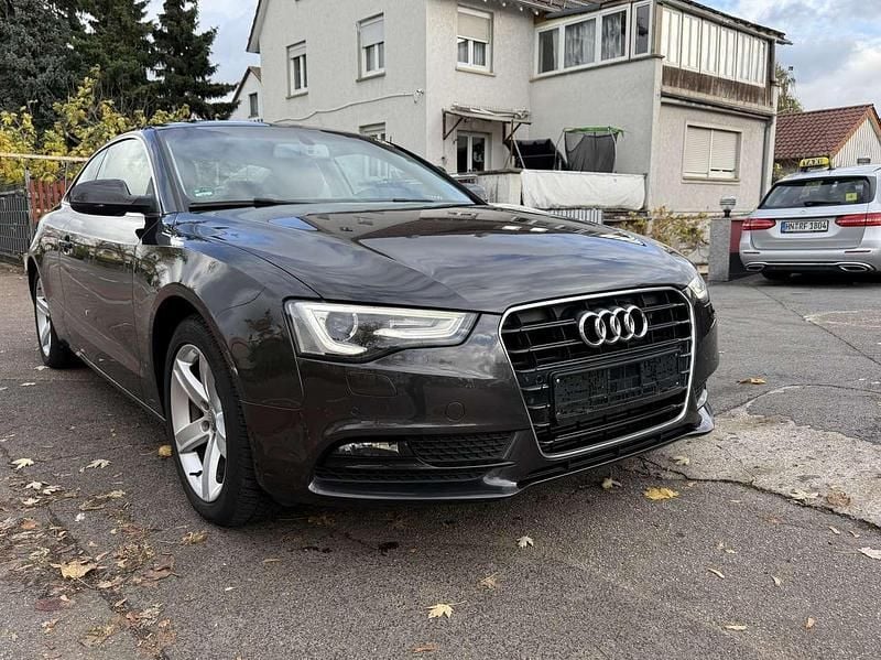 Lavagrau Gebraucht 2013 Audi A5 Coupé | 13.899 € (Guter Preis) - Bild 1/4