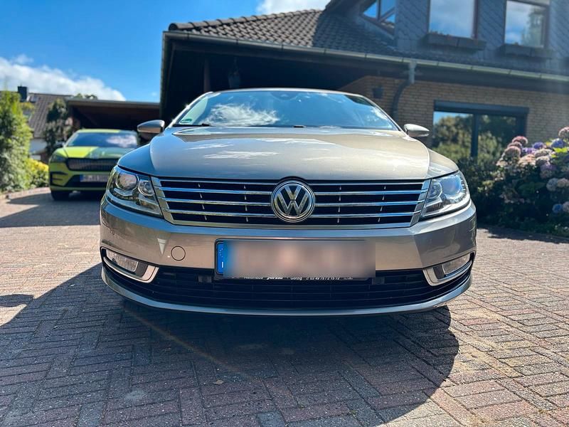 Gebraucht VW Passat Basis 177 PS (130 kW) 2014 Beige Coupé
