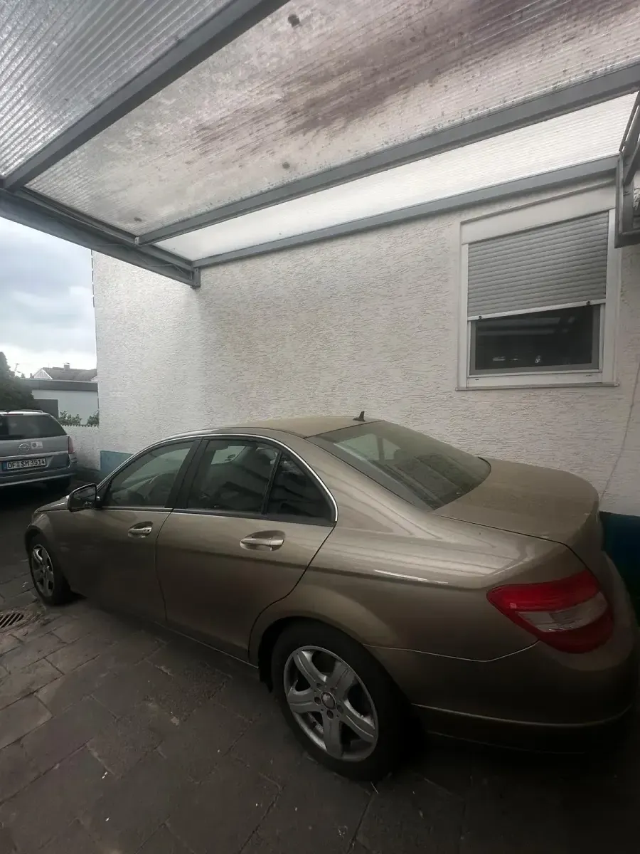 Gebraucht Mercedes C180 156 PS (114 kW) 2007 Gold Limousine