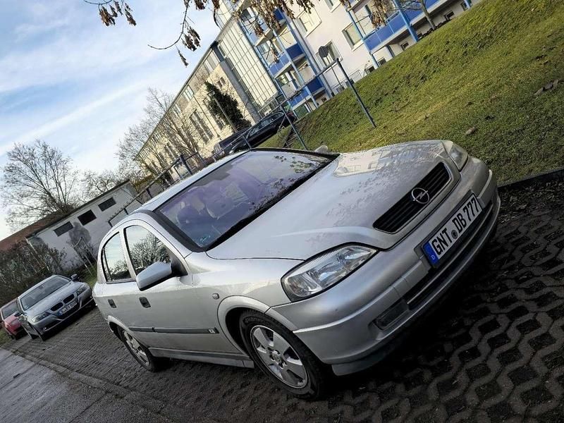 Gebraucht Opel Astra 125 PS (91 kW) 2002 Grau Limousine