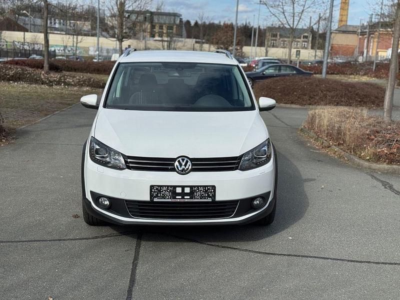 Gebraucht VW Touran Cross 140 PS (102 kW) 2011 Weiß Van / Kleinbus