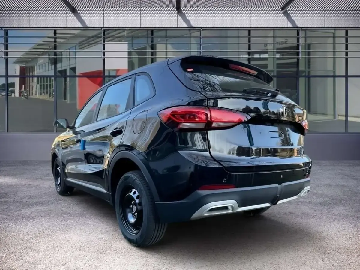 Neu MG ZS 116 PS (85 kW) 2025 Pebble black Limousine