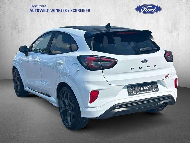 Używany Ford Puma ST 200 KM (147 kW) 2021 Biały Sedan/Limuzyna