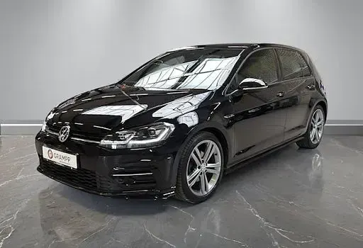 Gebraucht VW Golf VII Highline 150 PS (110 kW) 2018 Schwarz Limousine