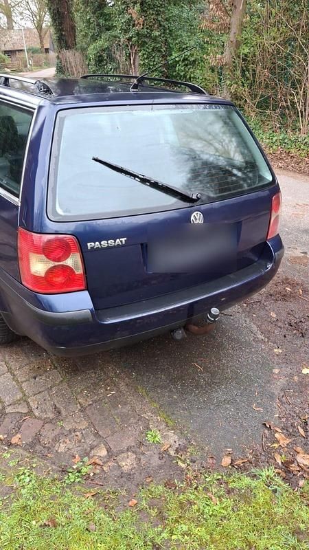 Używany VW Passat 102 KM (75 kW) 2002 Niebieski Kombi