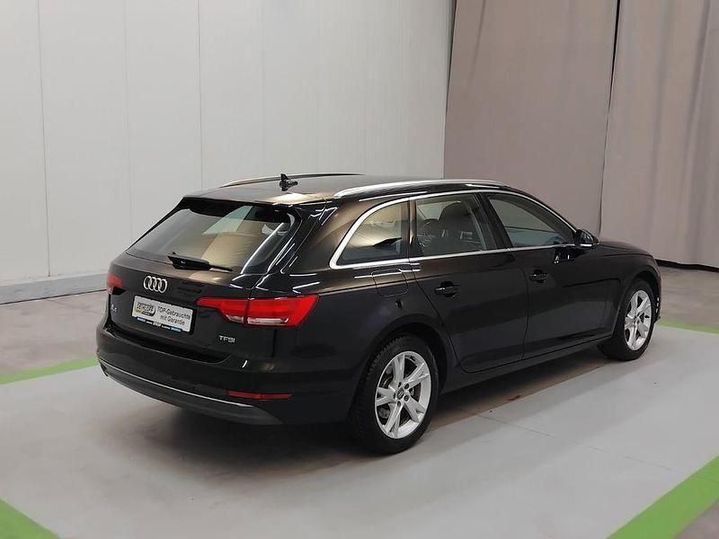 Gebraucht Audi A4 Sport 150 PS (110 kW) 2016 Schwarz Kombi