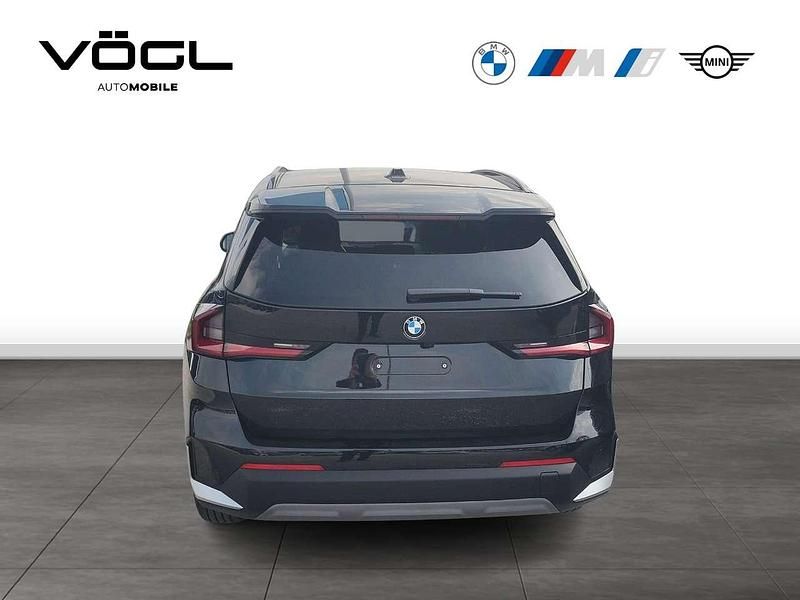 Używany BMW X1 197 KM (144 kW) 2024 Czarny SUV