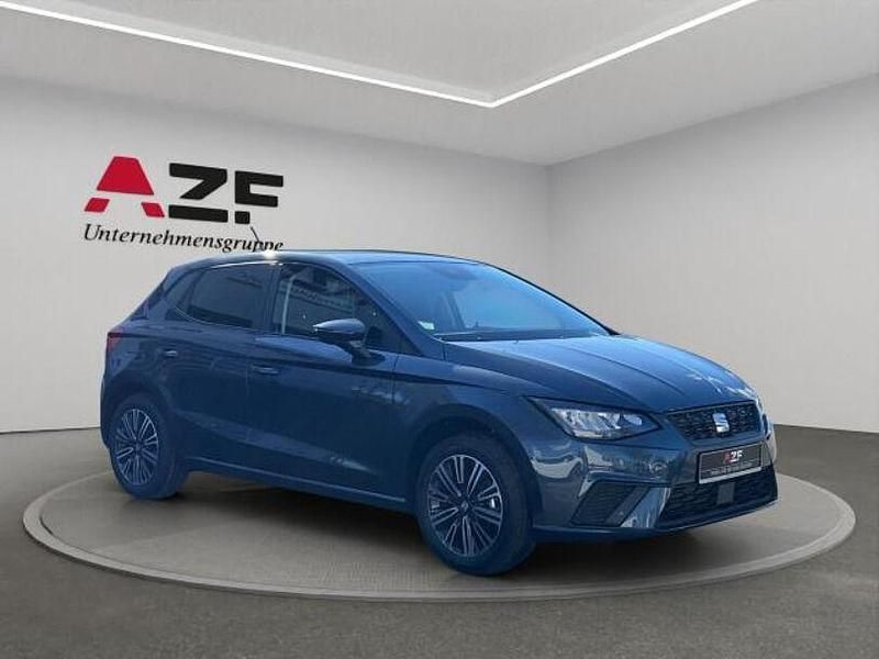 Gebraucht Seat Ibiza Style 95 PS (69 kW) 2025 Blau Limousine